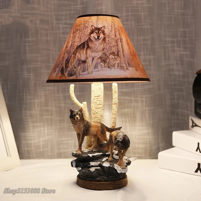 A lamp in the shape of a wolf