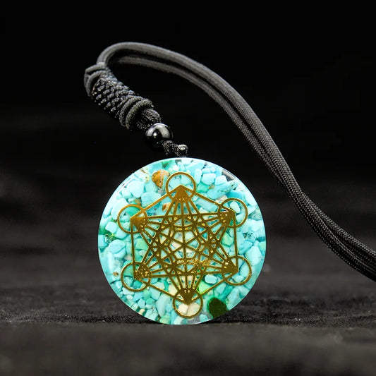 Om pendant