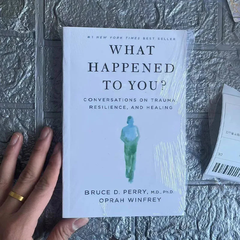 "What Happened to You? Conversations on Trauma, Resilience, and Healing" בספר זה, אופרה ווינפרי והפסיכיאטר ד"ר ब्रוס דפרו מציעים שיחות מעוררות השראה על טראומה, חוסן וריפוי.