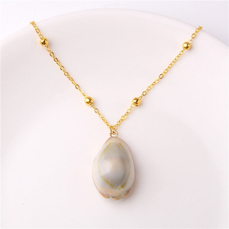 Shell necklace